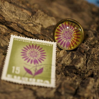 Ring aus Briefmarke "Europa-Blume grün"