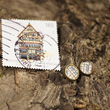 Ohrstecker aus Briefmarke "Fachwerkhaus"