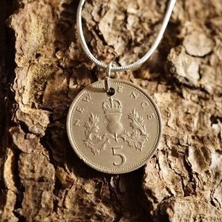 Amulett aus Münze - UK - 5 New Pence