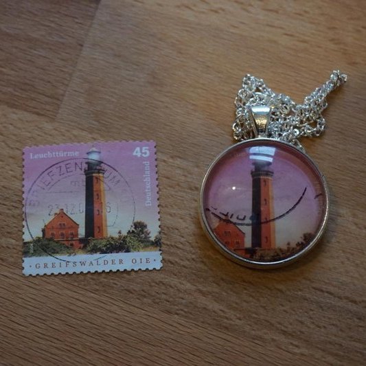 Amulett aus Briefmarke "Leuchtturm Greifswalder Oie"