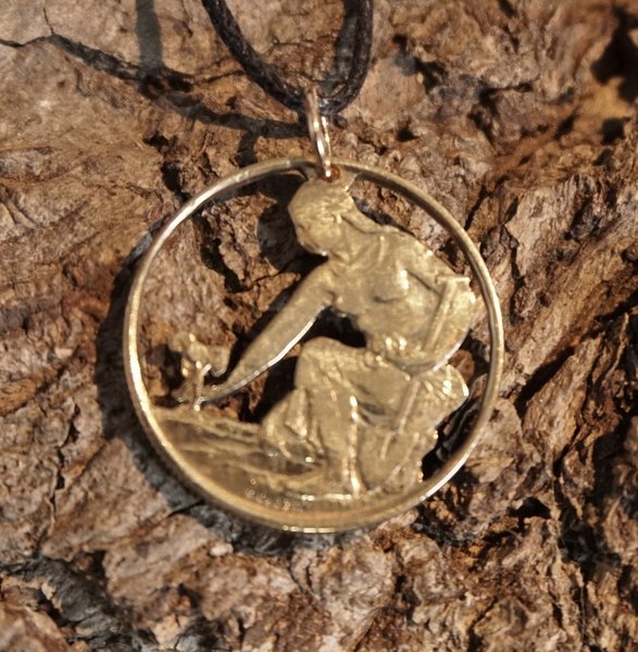 Amulett aus Münze - Tschechoslowakei - 1 Krone - Marie Uchytilova