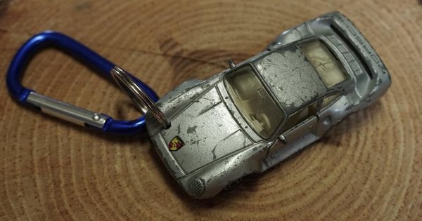 Auto - Schlüsselanhänger - Typ 2